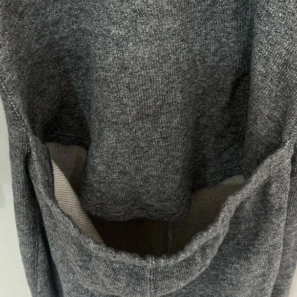 💛Like New💛 Roots: One Piece Pajamas- Size Small - Picture 3 of 11